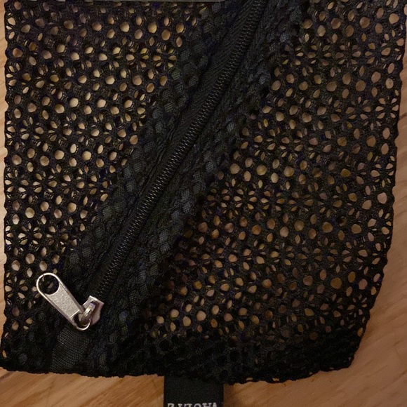 NWT bundle multicolor Vaultz mesh backpack Storage bags, zip close & clip on - Picture 4 of 7